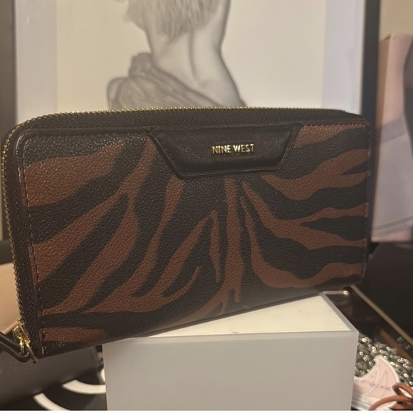 Nine West Zebra Print Wallet - Picture 1 of 4